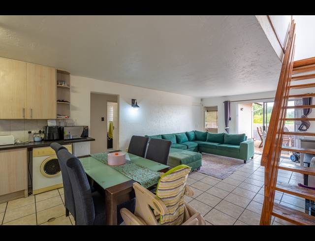 4 BEDROOM CLUSTER FOR SALE IN BROADACRES